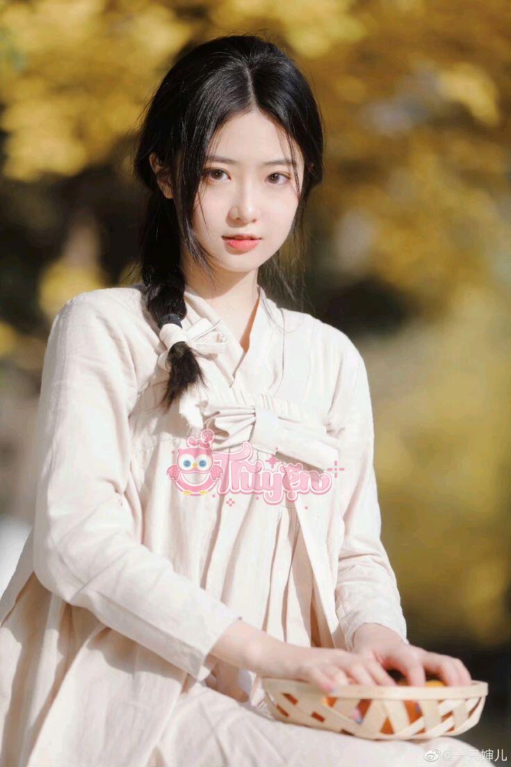 Cô gái à. Mạnh mẽ lên