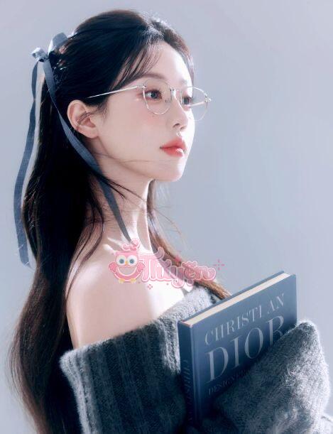 Chị Họ Đáng Đời