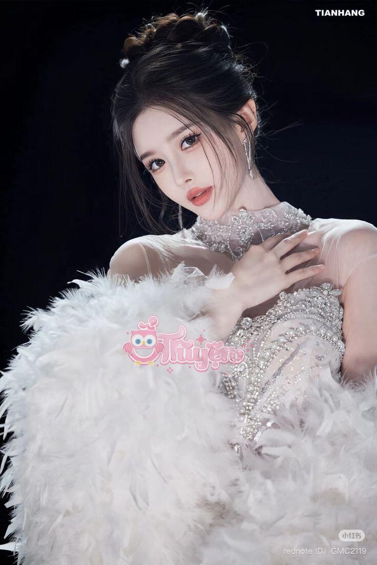 Tôi bị bạn gái của sếp chặn số.