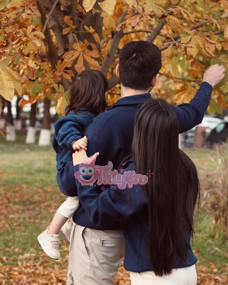 Sau Năm Năm Khóc Tang, Tôi Thấy Chồng Cưới Bạn Thân